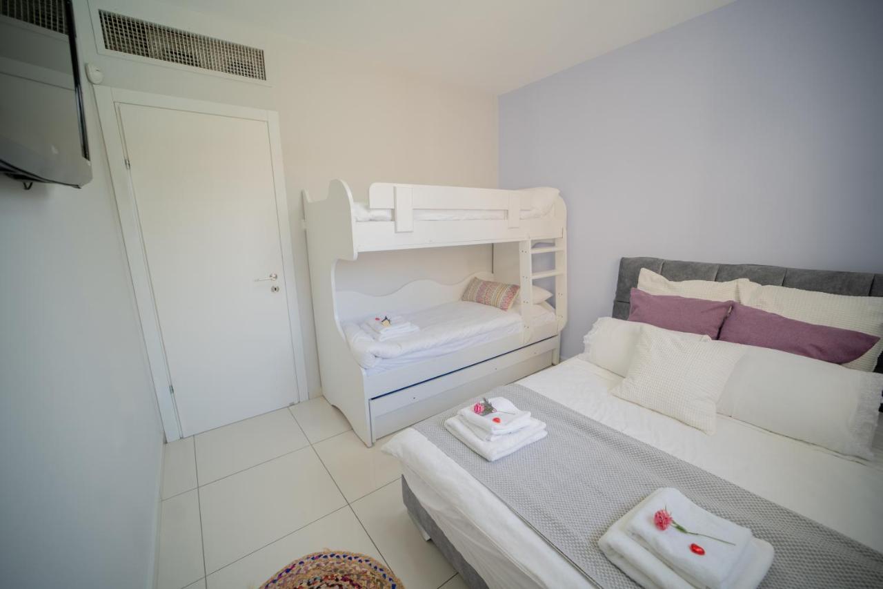 Apartamento Yalarent Oasis Garden With Private Pool Eilat Exterior foto